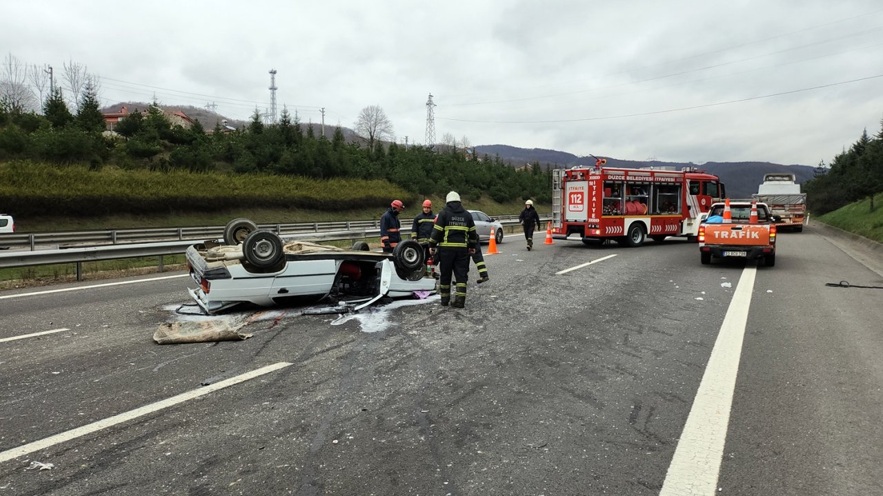 Tır’a Çarpan Otomobil Takla Attı: 2 Yaralı