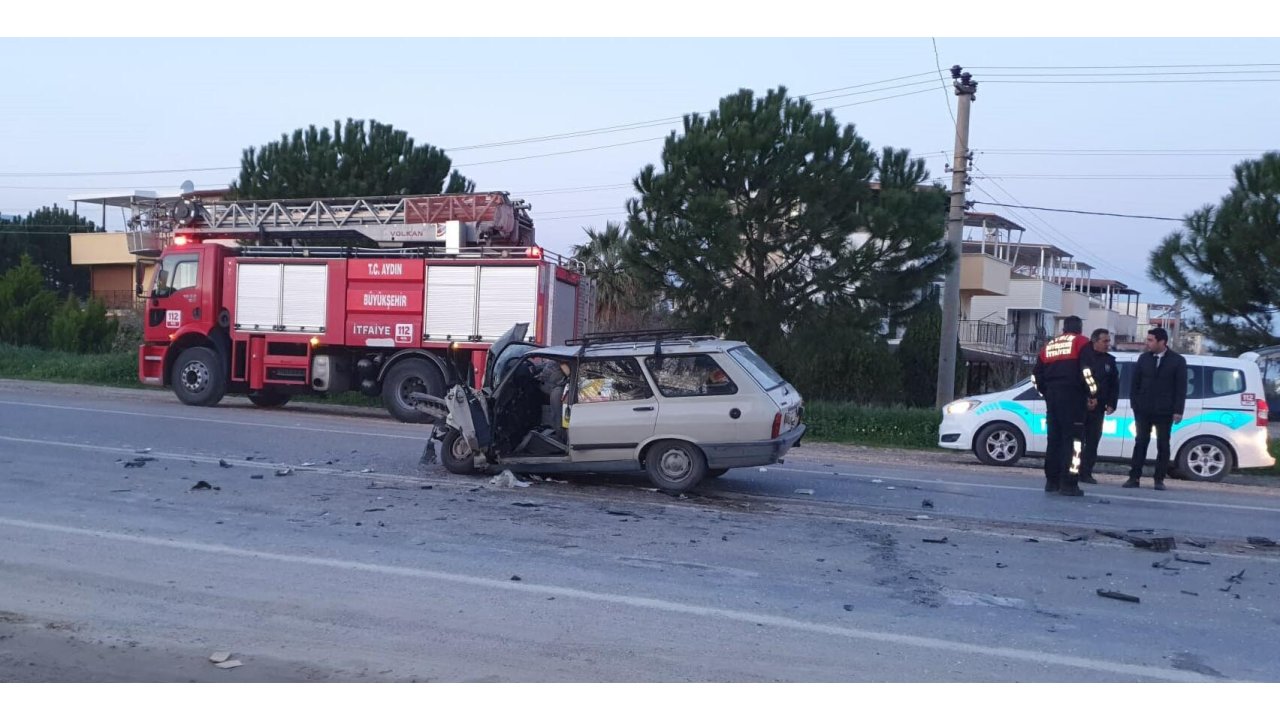 Kuşadası'nda Otomobil İle Kamyonet Çarpıştı: 1 Ölü