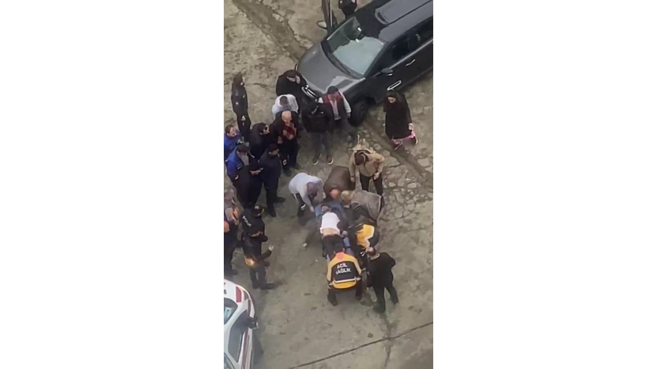 'trafik Cezası' Nedeniyle Tartıştığı Arkadaşını Öldürdü