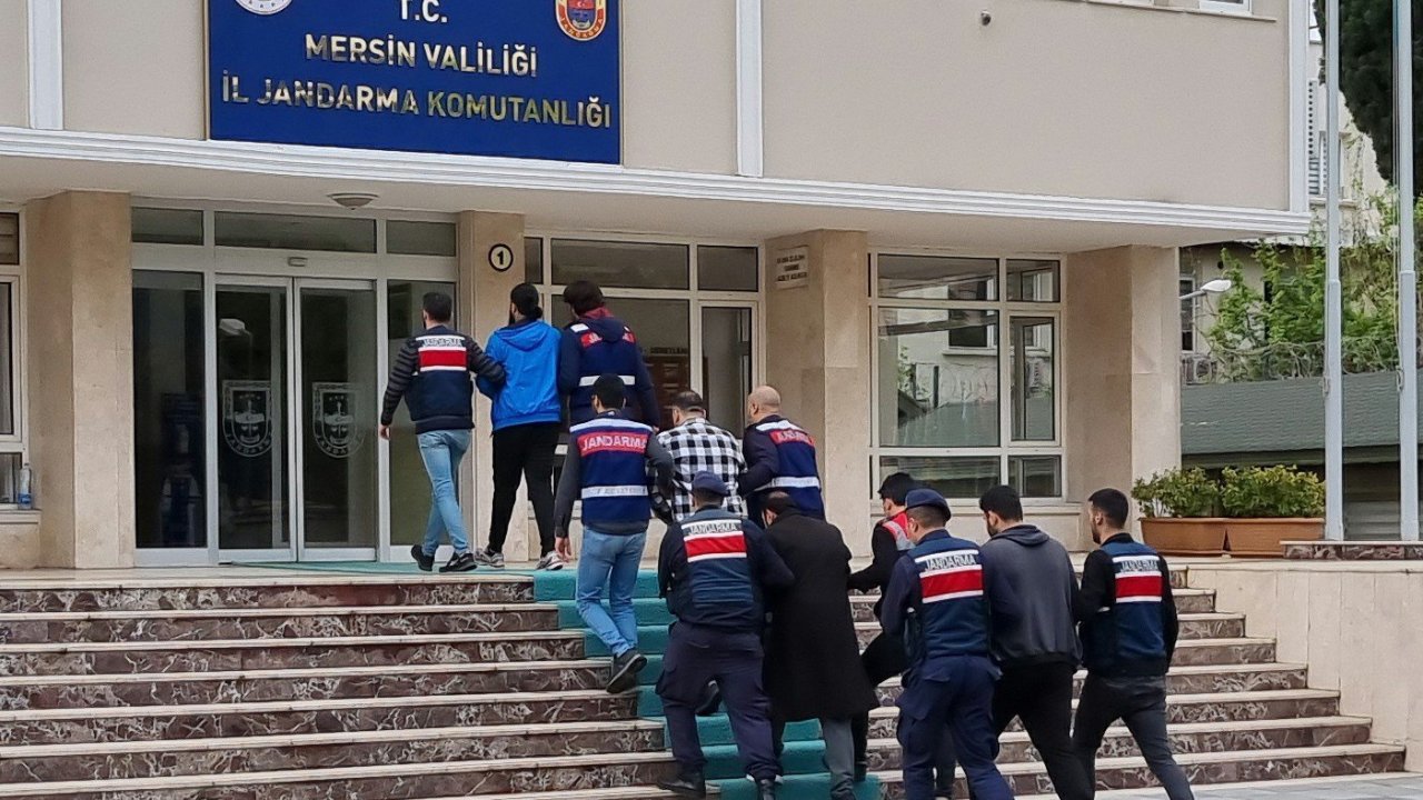 Mersin'de Deaş Operasyonu: 4 Gözaltı