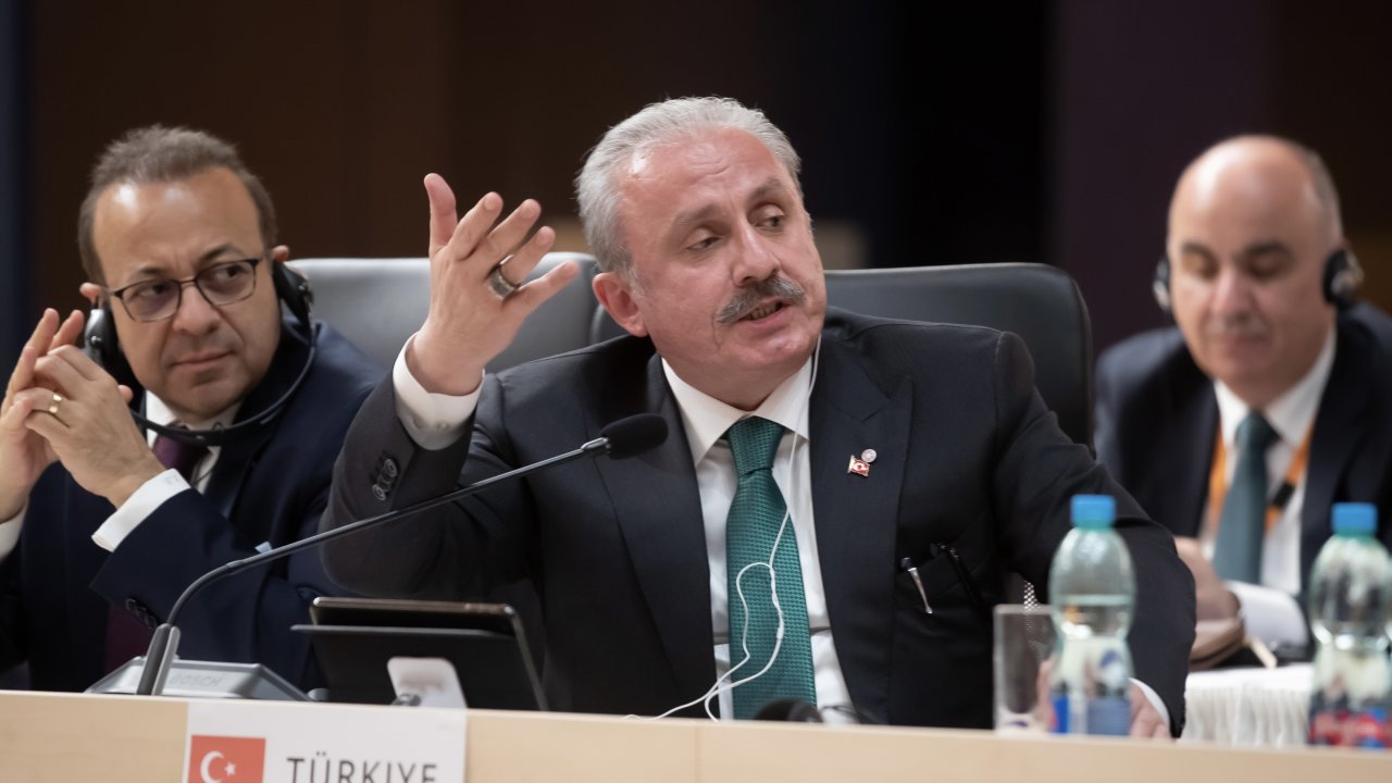 Şentop: Ab'nin, Bazı Ülkelerin Kaprislerine, Manasız Siyasi Ve Dini Ön Koşullarına Esir Olması Kabul Edilemez