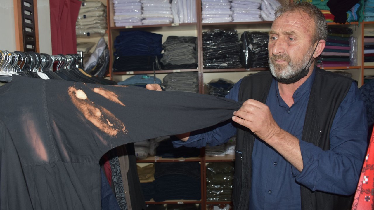 Dükkana Girip, Ürünlere Çamaşır Suyu İle Motor Yağı Döken Eski Çalışana Çifte Ceza