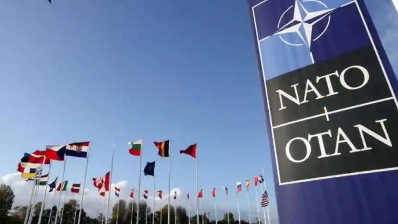 'Avrupa'ya güvenlik getirmeyecek': Rusya Finlandiya ve İsveç'i NATO'ya katılmamaları konusunda uyardı