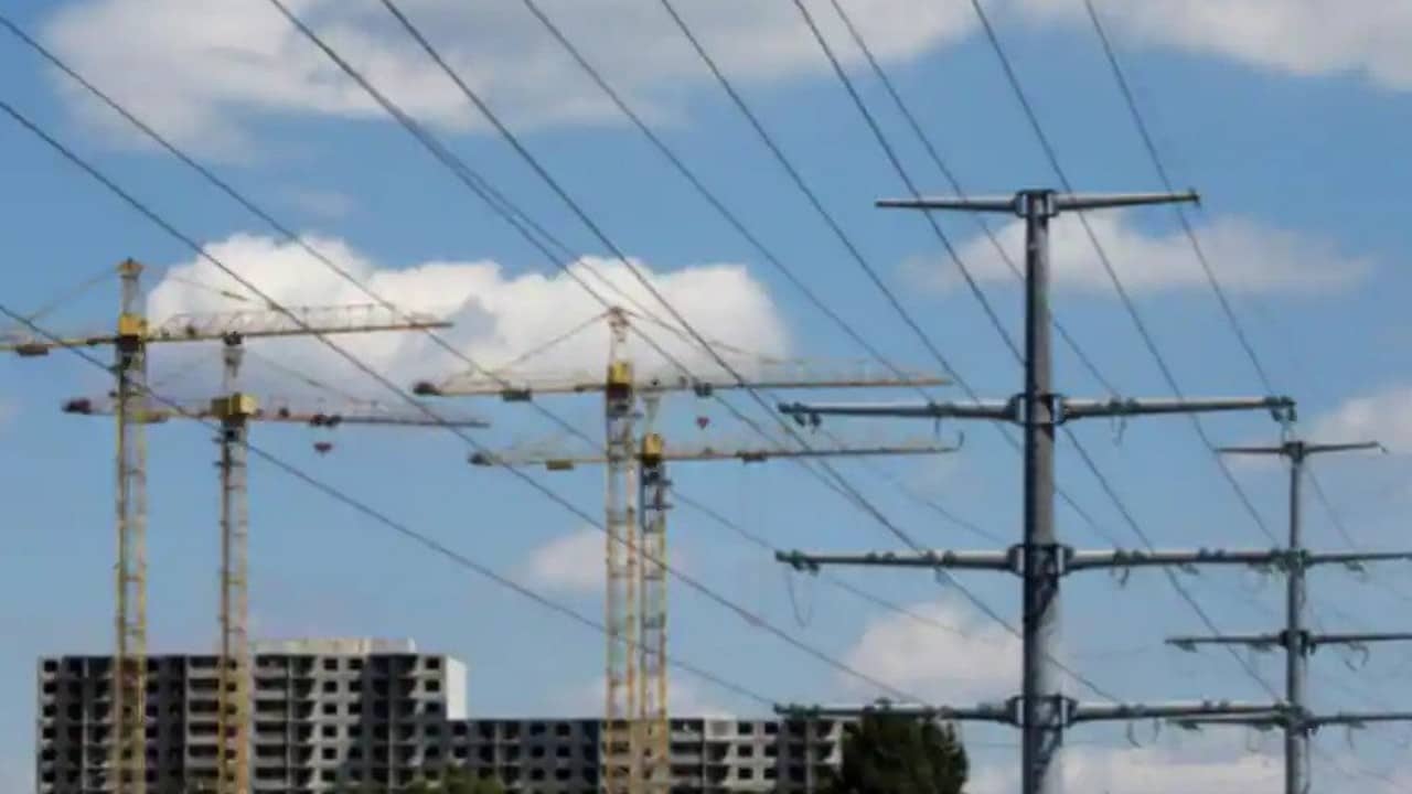 Ukrayna, elektrik şebekesine Rus siber saldırısını engellediğini söyledi