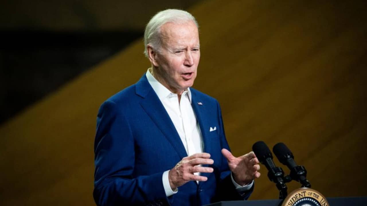 Biden, Putin'in savaşın devam edeceğini söylediği gibi Rusya'nın Ukrayna'da soykırım yaptığını söyledi