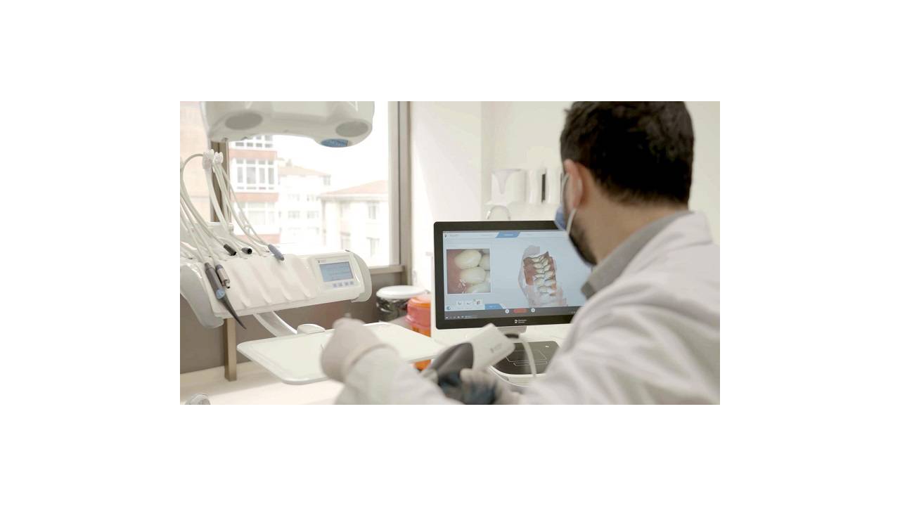 Bahçeşehir Üniversitesi Ağız ve Diş Sağlığı Hastanesi açıldı