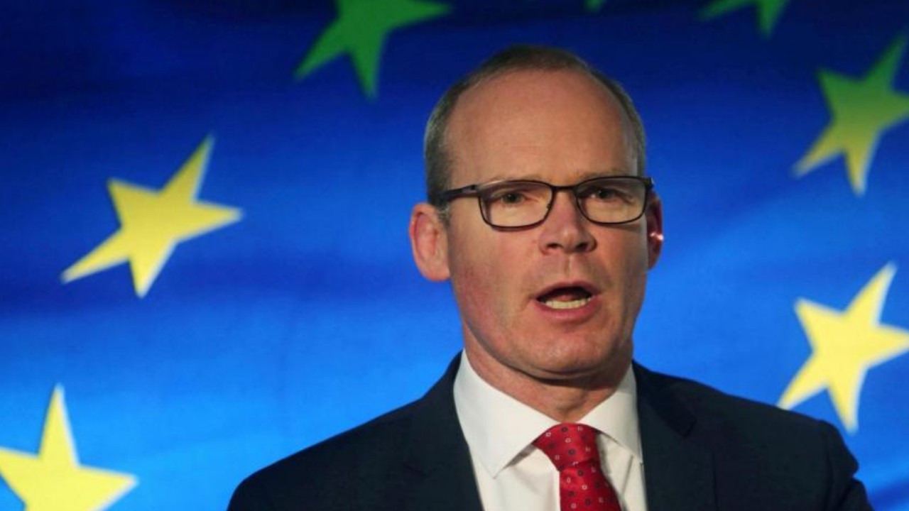 İrlanda, İngiltere'ye Kuzey İrlanda üzerindeki Brexit gerilimlerini soğutma çağrısında bulundu